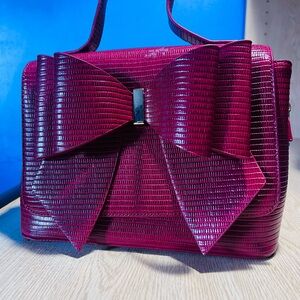 Elegant Pink Bow Handbag